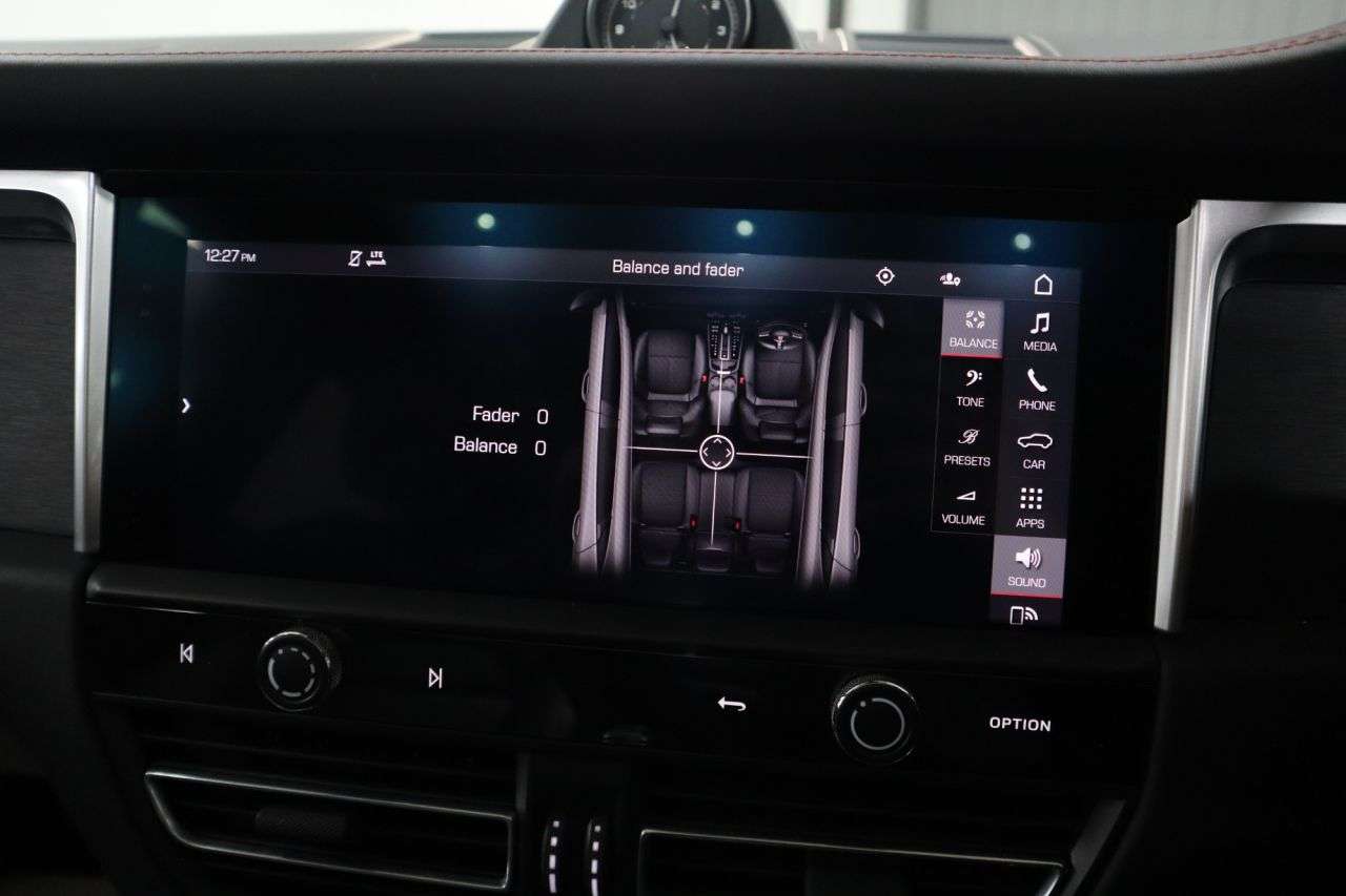 2021 PORSCHE MACAN 2021 PORSCHE MACAN