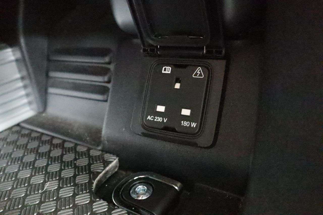 2021 LAND ROVER DEFENDER 2021 LAND ROVER DEFENDER