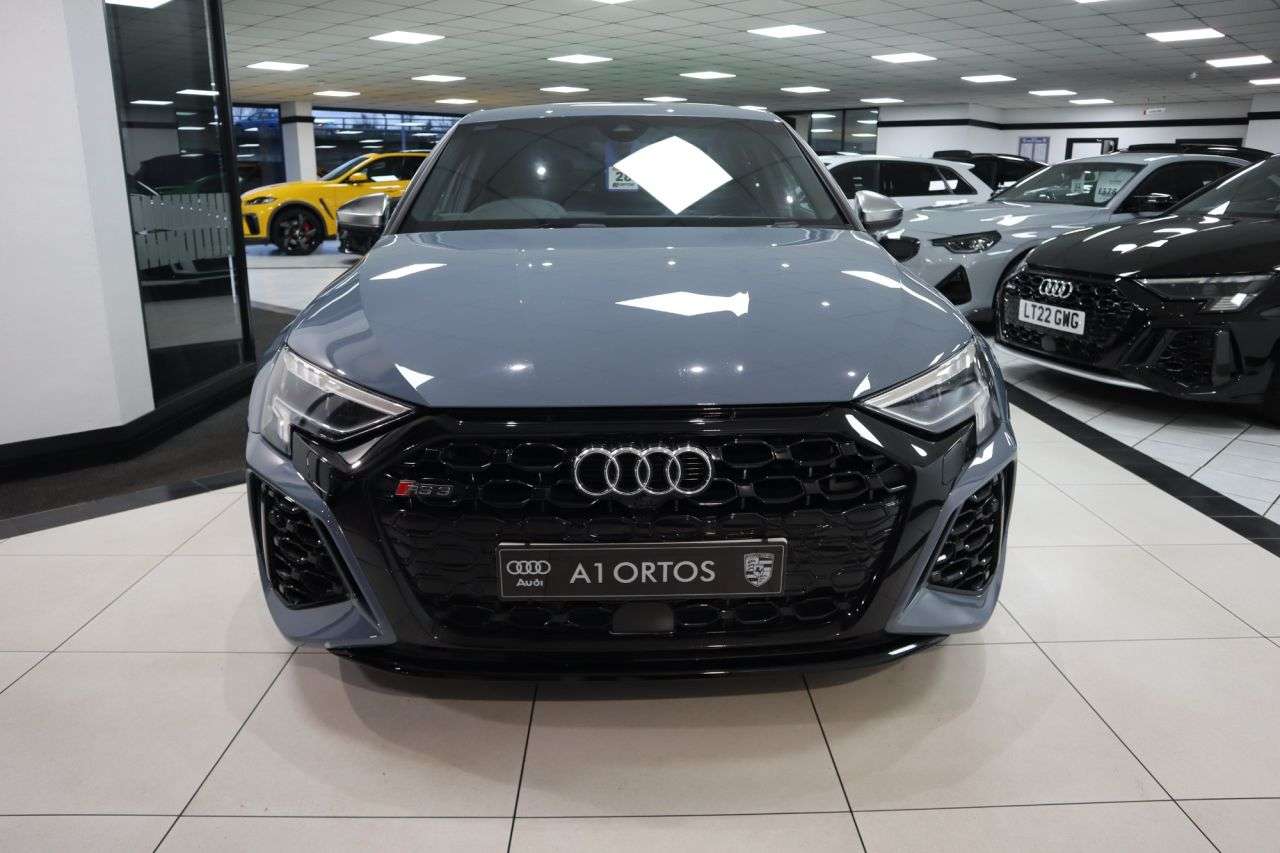 2022 AUDI RS3 2022 AUDI RS3