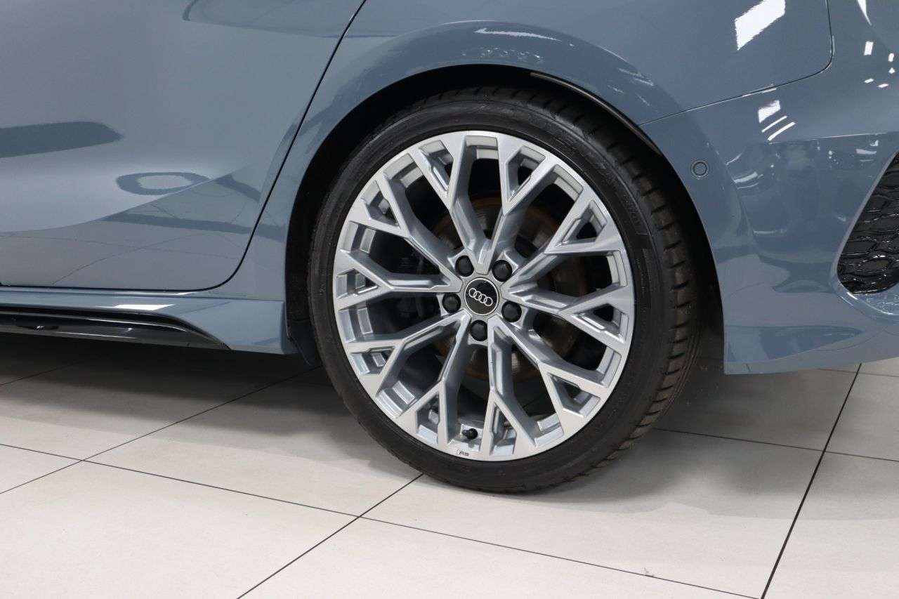 2022 AUDI RS3 2022 AUDI RS3