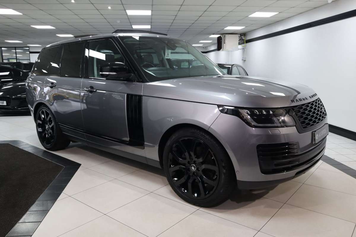 Check out this Land Rover Range Rover 2020 Diesel Automatic