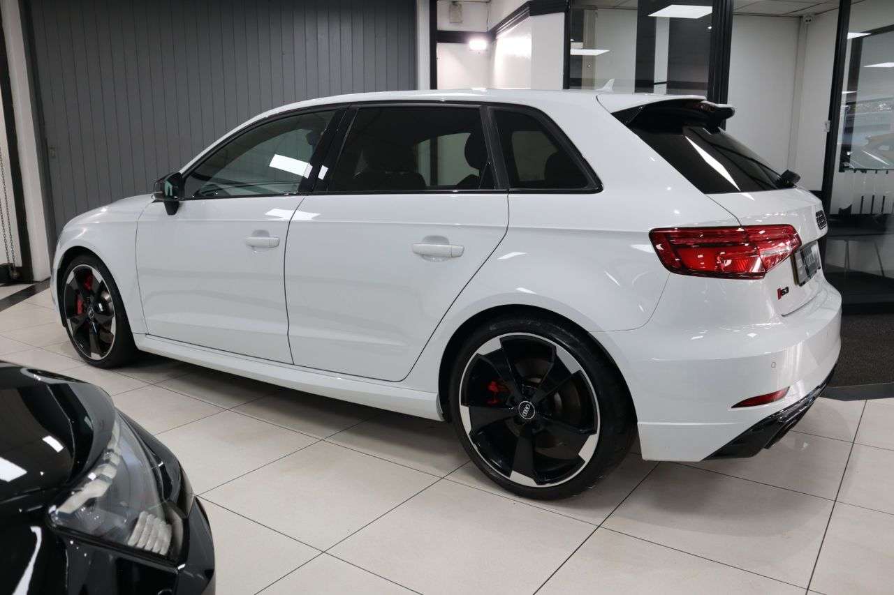 2017 AUDI RS3 2017 AUDI RS3