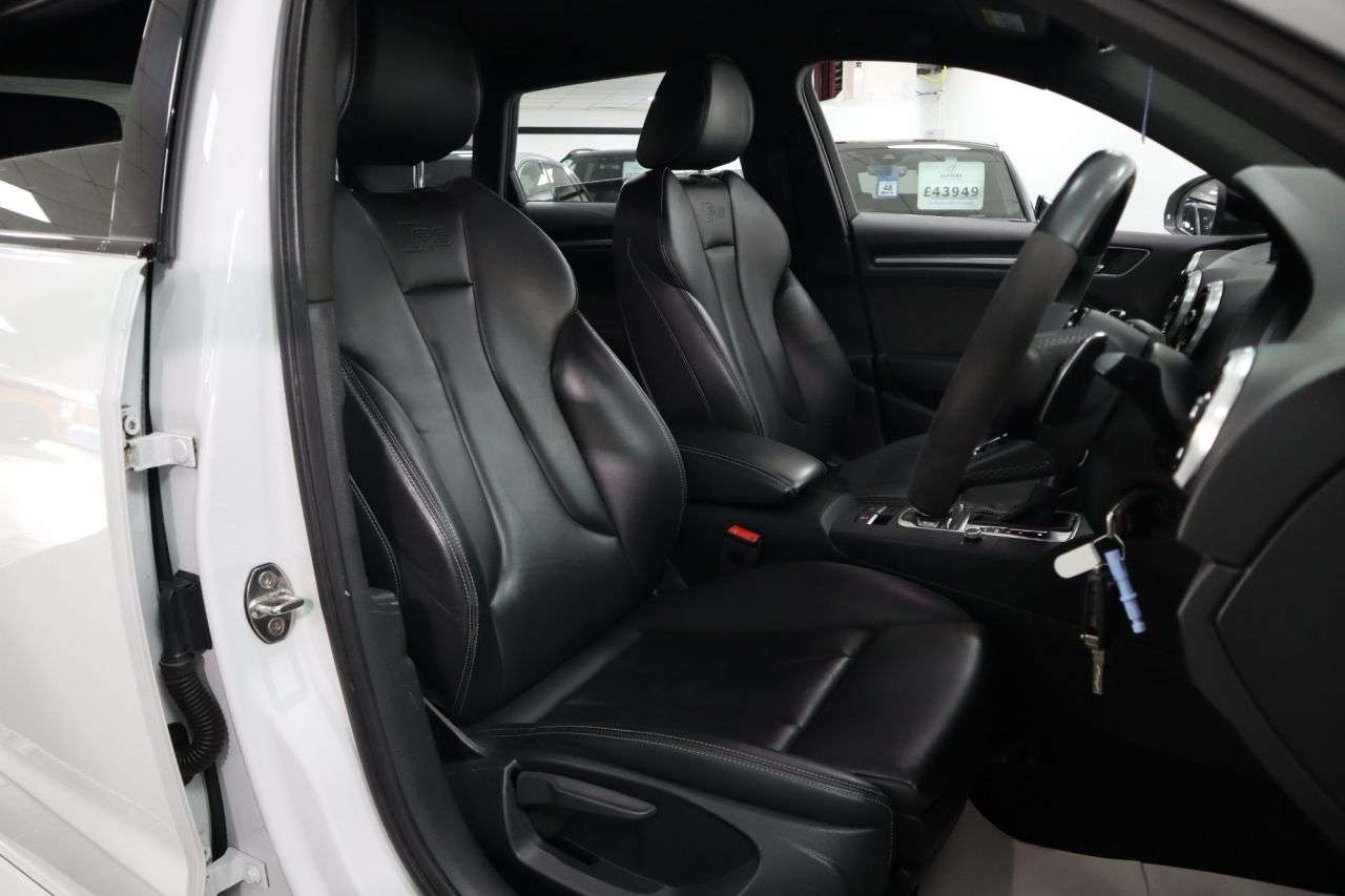 2017 AUDI RS3 2017 AUDI RS3