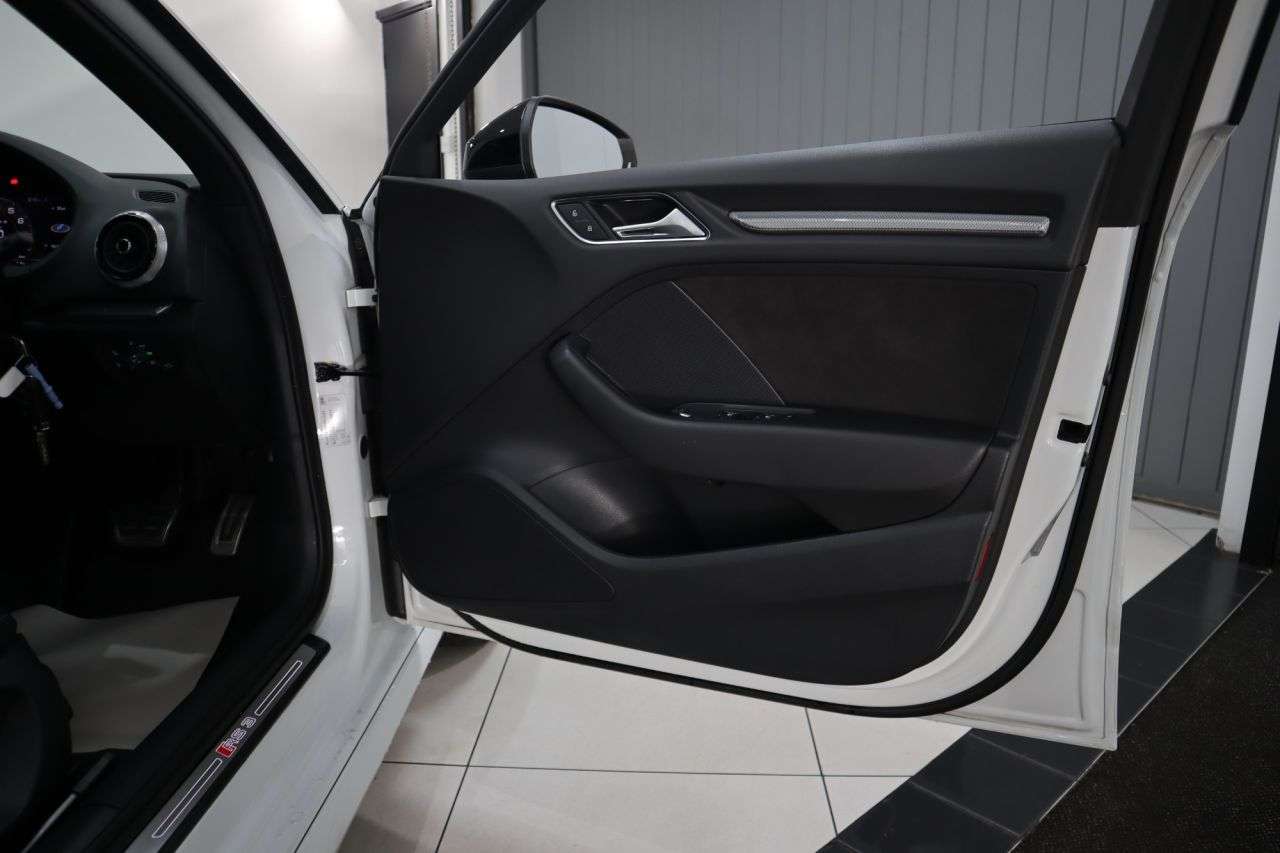 2017 AUDI RS3 2017 AUDI RS3