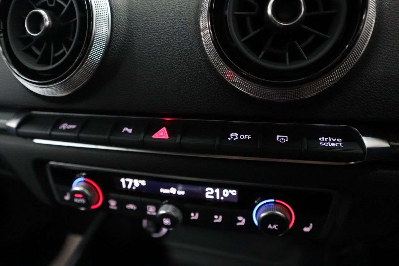 2017 AUDI RS3 2017 AUDI RS3