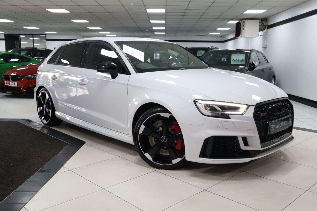 2017 AUDI RS3 2017 AUDI RS3