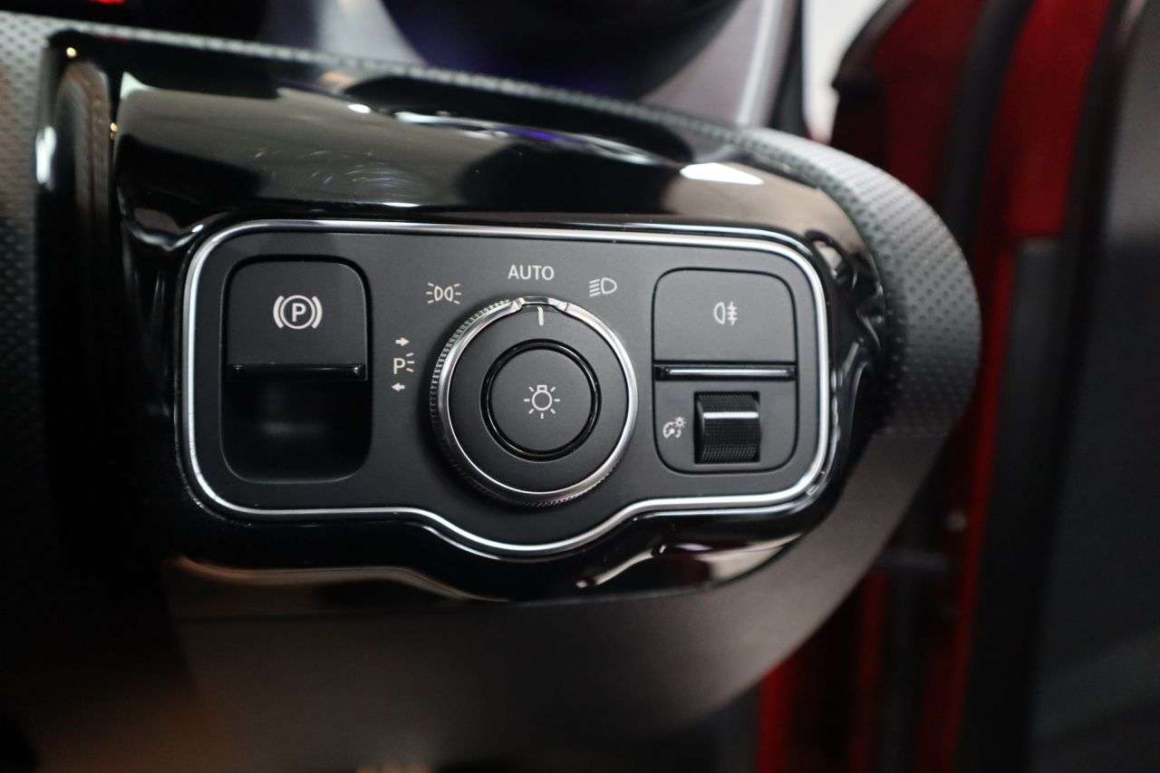 2021 MERCEDES-BENZ A-CLASS 2021 MERCEDES-BENZ A-CLASS