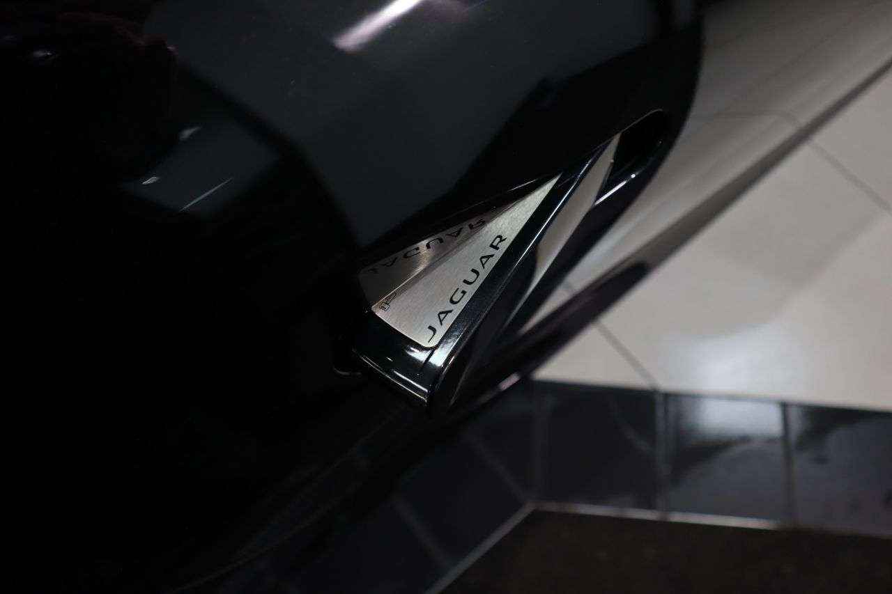 2019 JAGUAR F-TYPE 2019 JAGUAR F-TYPE