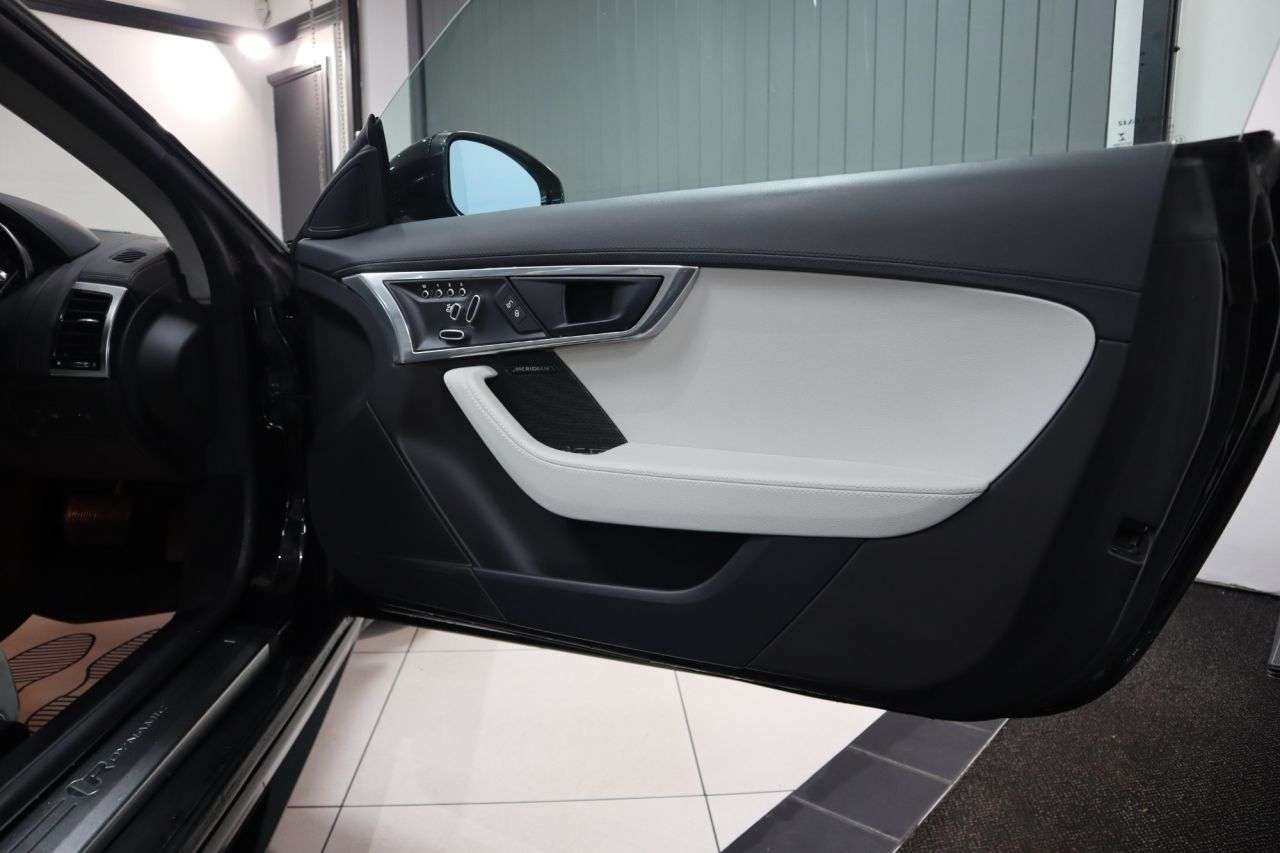 2019 JAGUAR F-TYPE 2019 JAGUAR F-TYPE