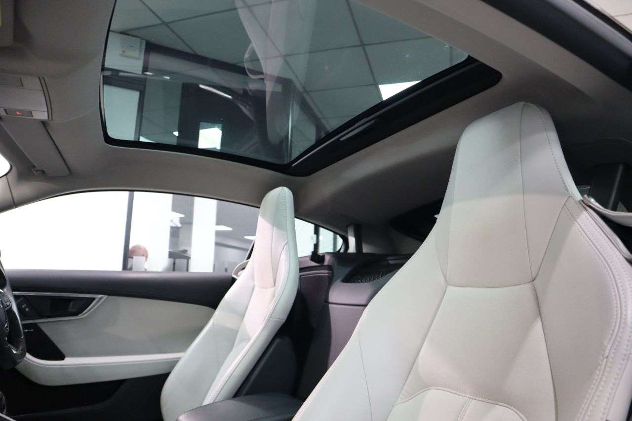 2019 JAGUAR F-TYPE 2019 JAGUAR F-TYPE