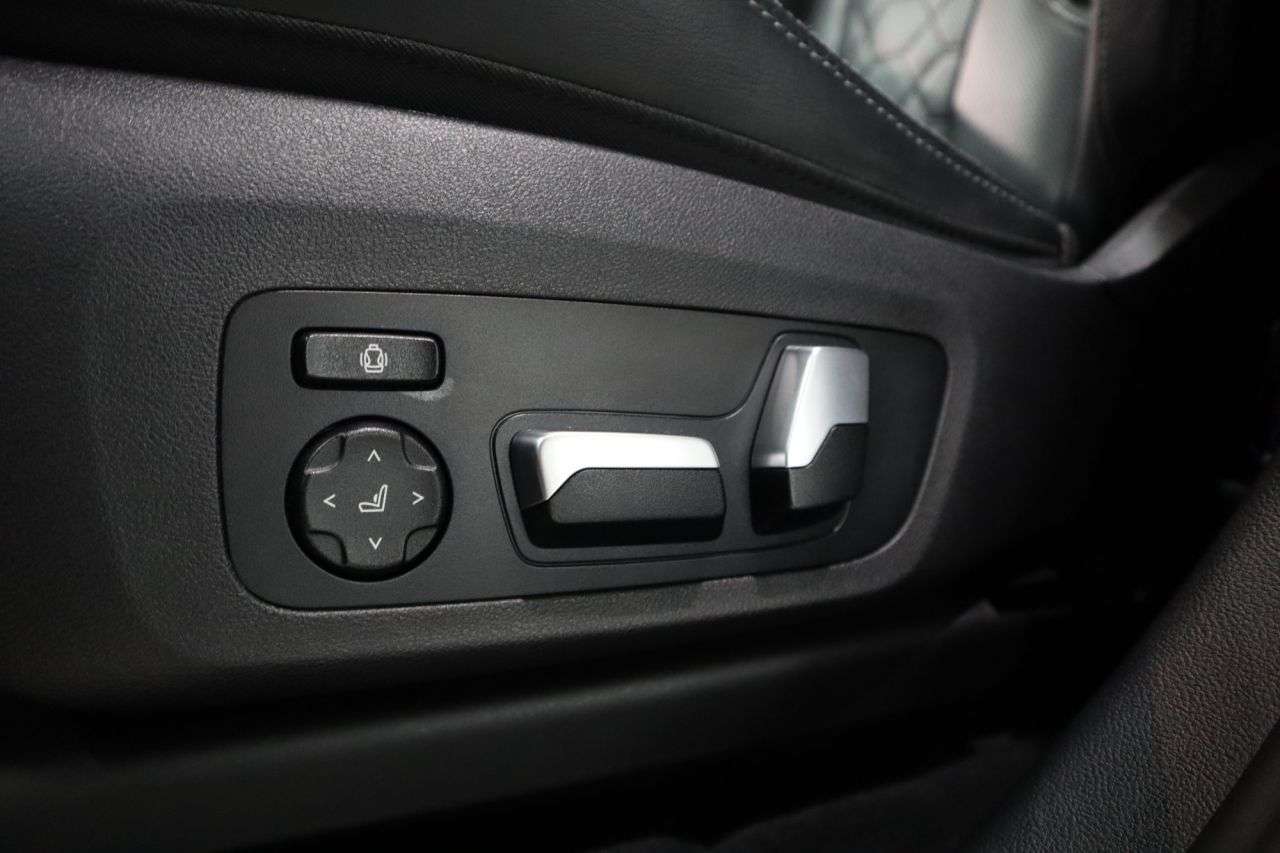 null BMW X3 null BMW X3