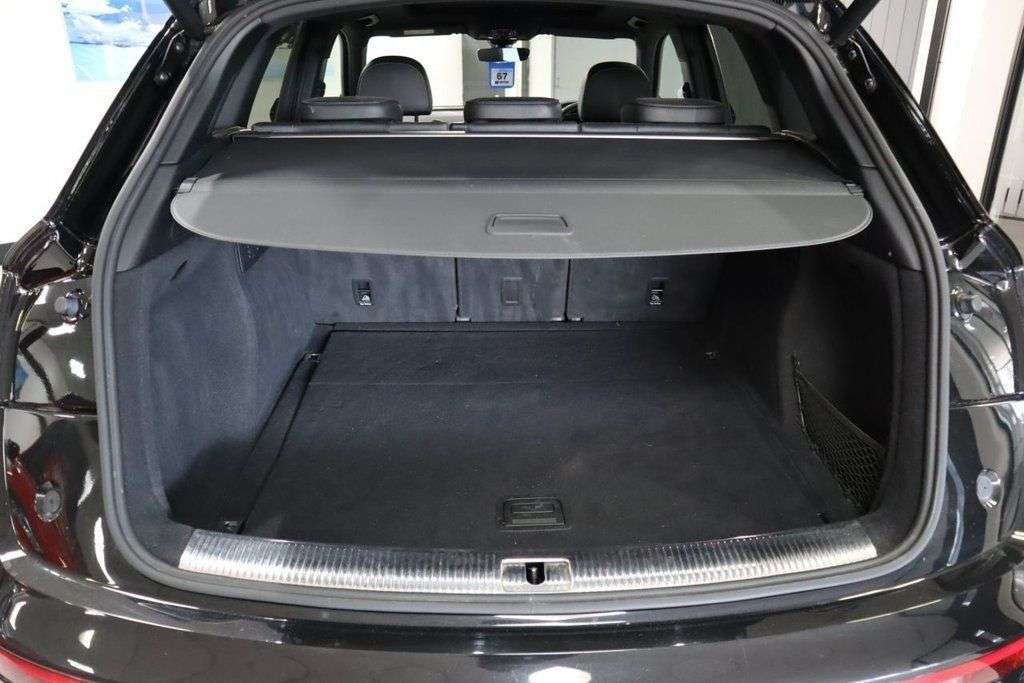 2019 AUDI SQ5 2019 AUDI SQ5