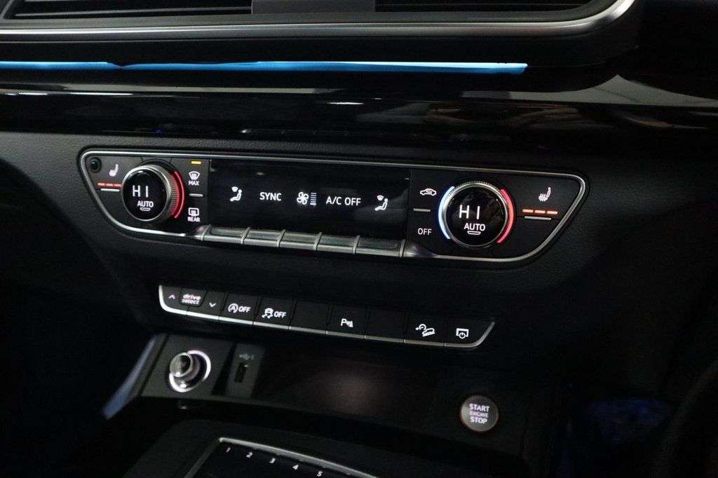 2019 AUDI SQ5 2019 AUDI SQ5