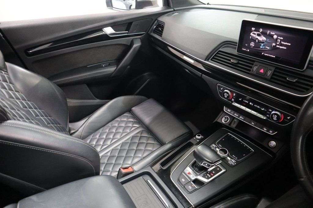 2019 AUDI SQ5 2019 AUDI SQ5