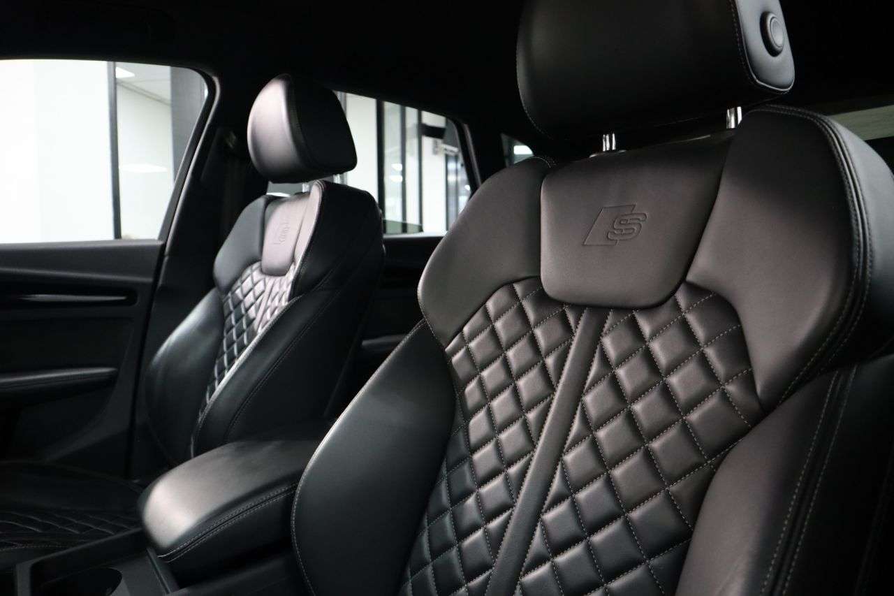 2019 AUDI SQ5 2019 AUDI SQ5