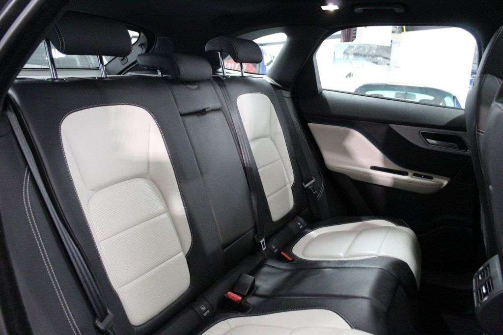 2018 JAGUAR F-PACE 2018 JAGUAR F-PACE