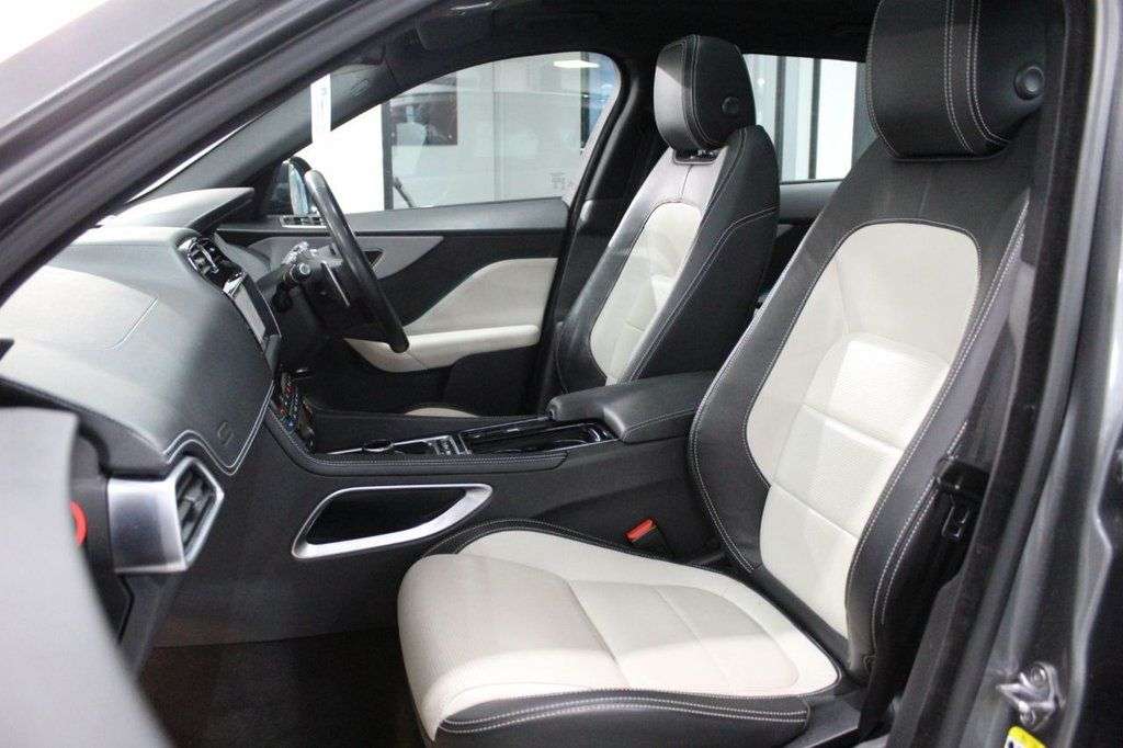 2018 JAGUAR F-PACE 2018 JAGUAR F-PACE