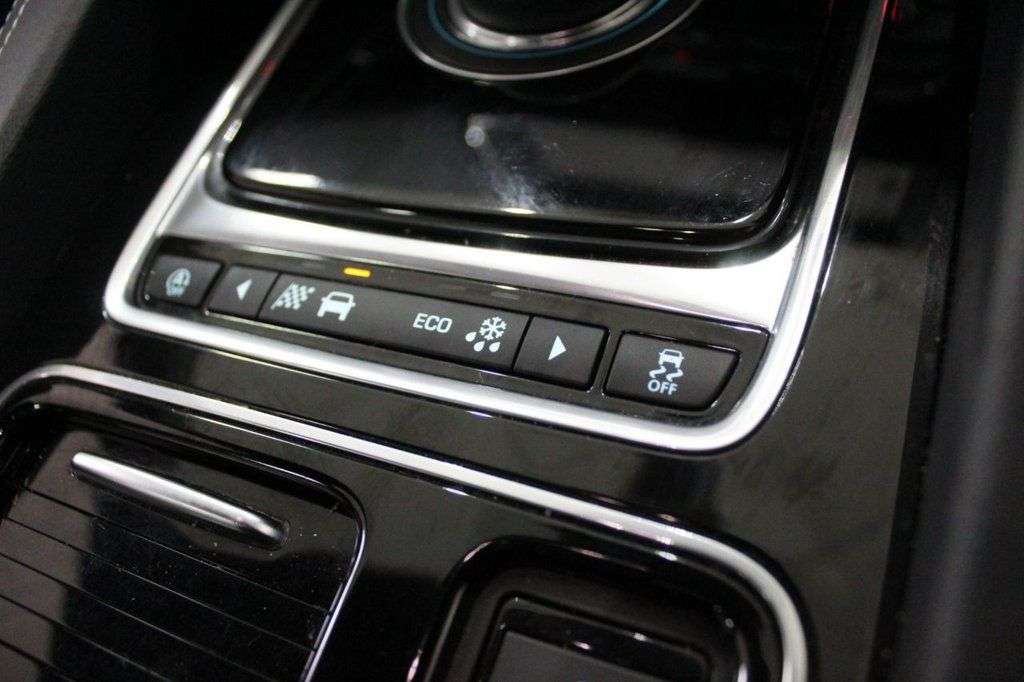 2018 JAGUAR F-PACE 2018 JAGUAR F-PACE