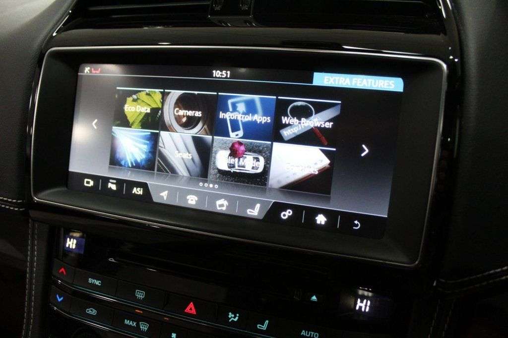 2018 JAGUAR F-PACE 2018 JAGUAR F-PACE