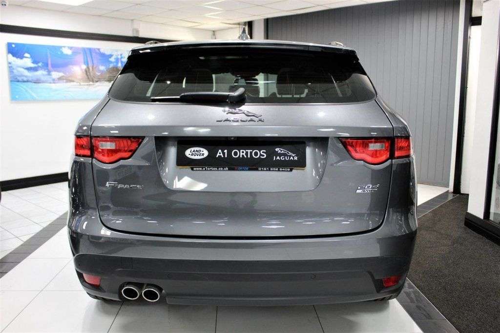 2018 JAGUAR F-PACE 2018 JAGUAR F-PACE