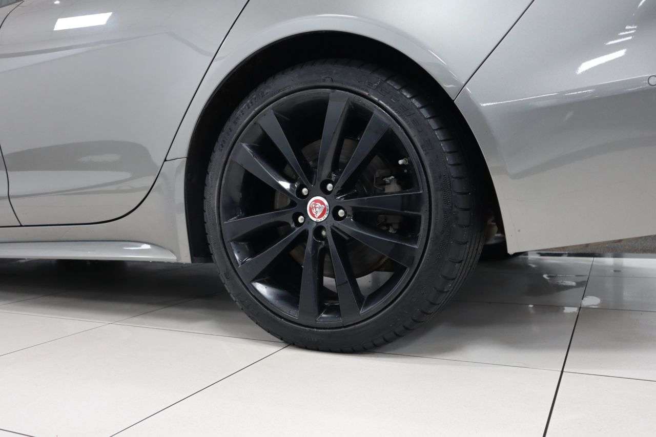 2020 JAGUAR XE 2020 JAGUAR XE