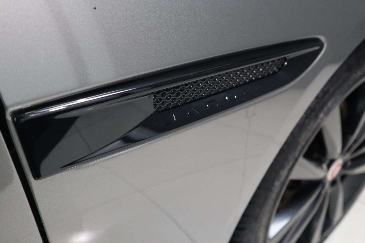 2020 JAGUAR XE 2020 JAGUAR XE