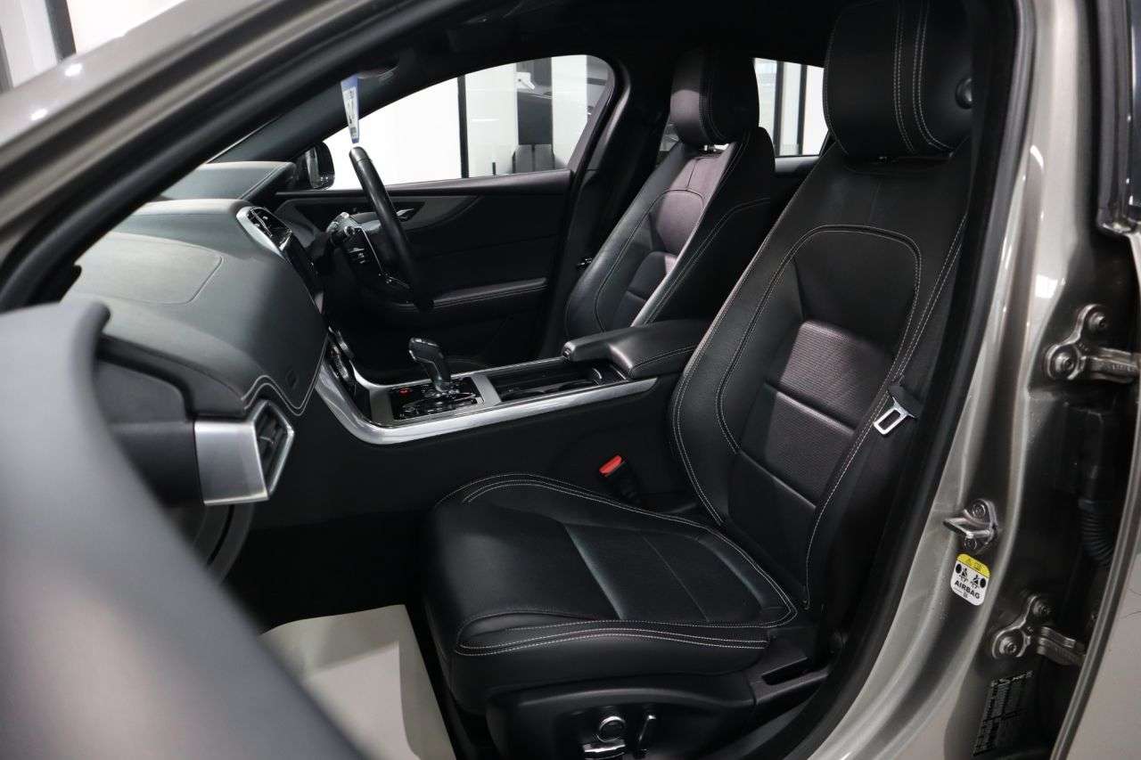 2020 JAGUAR XE 2020 JAGUAR XE