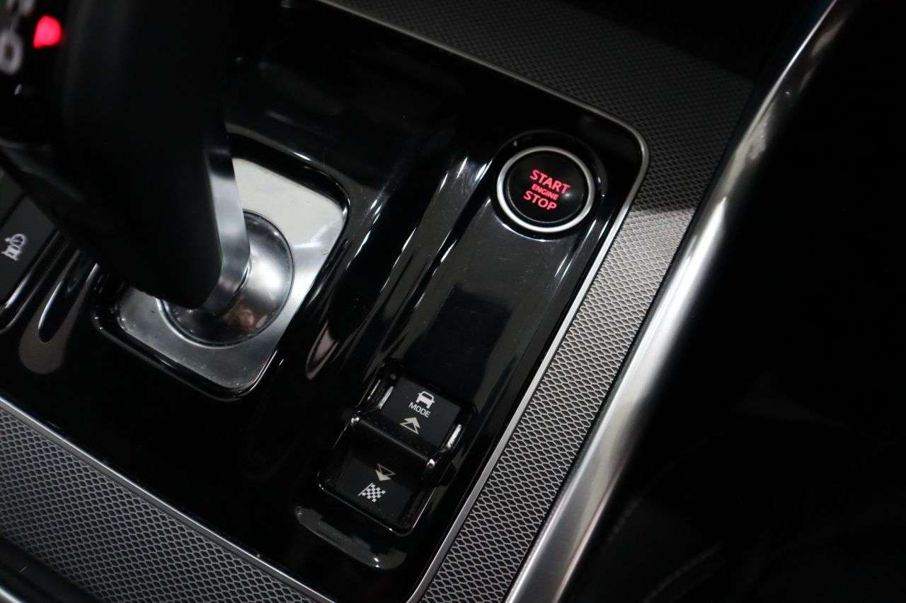 2020 JAGUAR XE 2020 JAGUAR XE