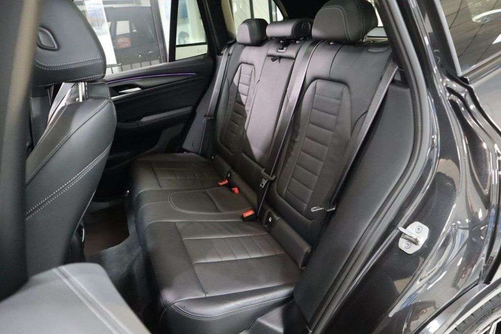 null BMW X3 null BMW X3