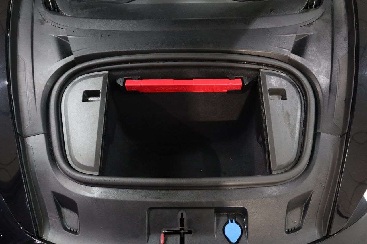 2023 PORSCHE TAYCAN 2023 PORSCHE TAYCAN