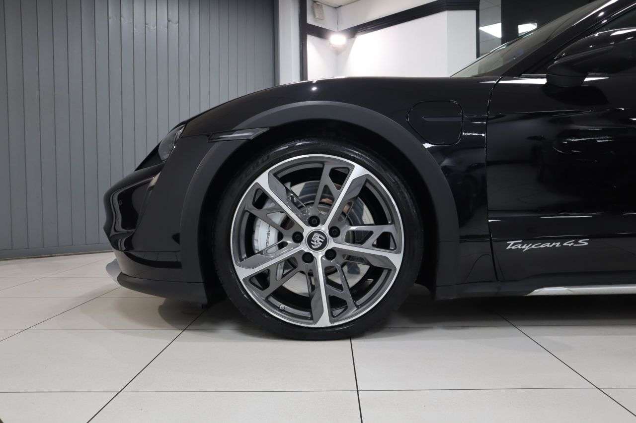 2023 PORSCHE TAYCAN 2023 PORSCHE TAYCAN