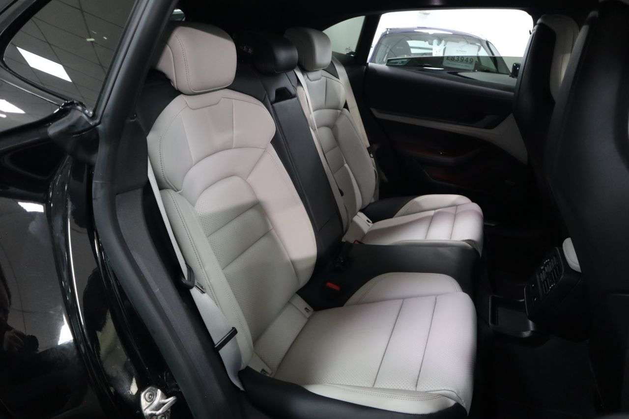 2023 PORSCHE TAYCAN 2023 PORSCHE TAYCAN