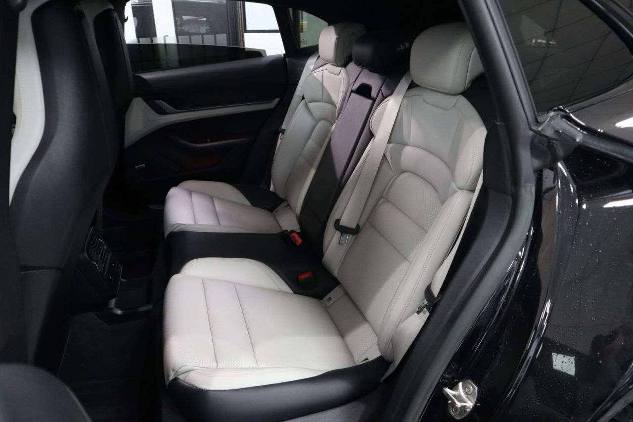 2023 PORSCHE TAYCAN 2023 PORSCHE TAYCAN