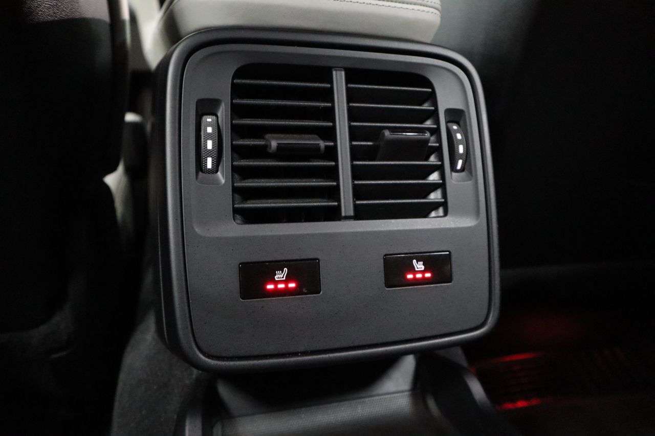 2023 PORSCHE TAYCAN 2023 PORSCHE TAYCAN