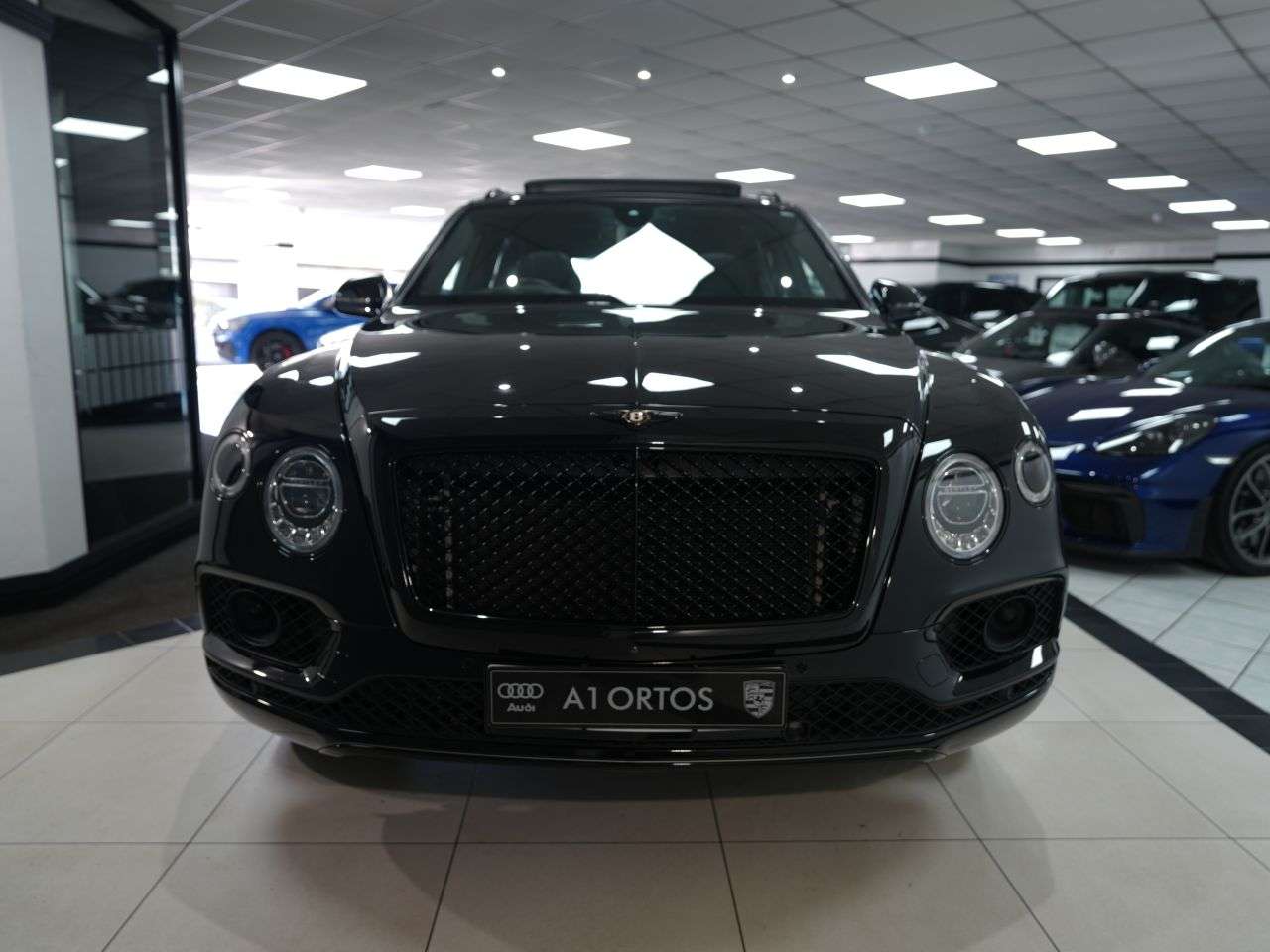 A 2019 BENTLEY BENTAYGA 4.0 V8 SUV 5dr Petrol Auto 4WD Euro 6 (s/s) (550 ps) BENTLEY MAIN DEALER HI A 2019 BENTLEY BENTAYGA 4.0 V8 SUV 5dr Petrol Auto 4WD Euro 6 (s/s) (550 ps) BENTLEY MAIN DEALER HI