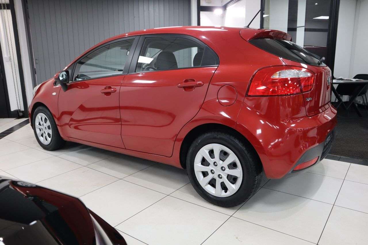 2014 KIA RIO 2014 KIA RIO