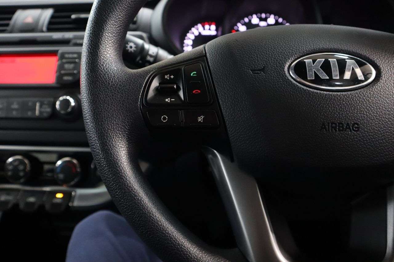 2014 KIA RIO 2014 KIA RIO