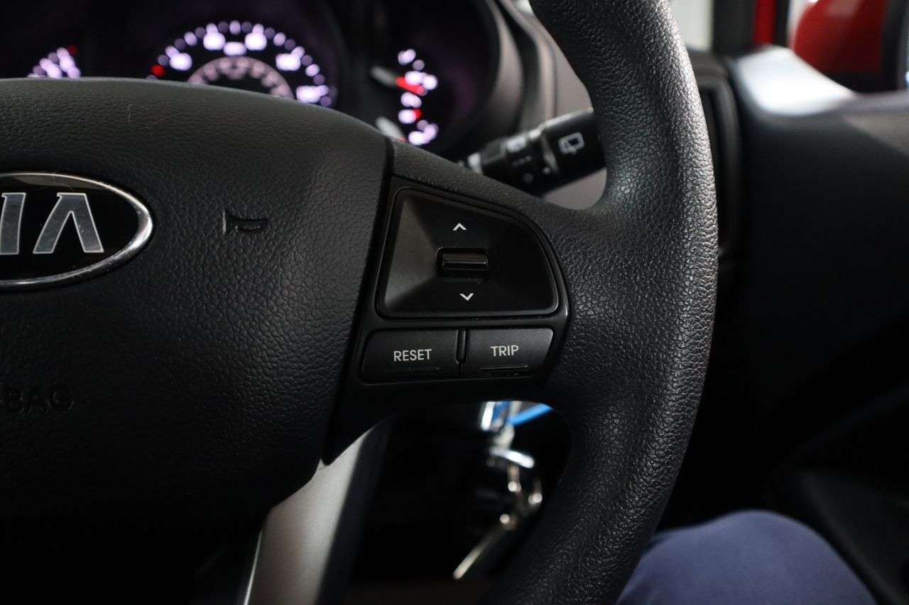 2014 KIA RIO 2014 KIA RIO