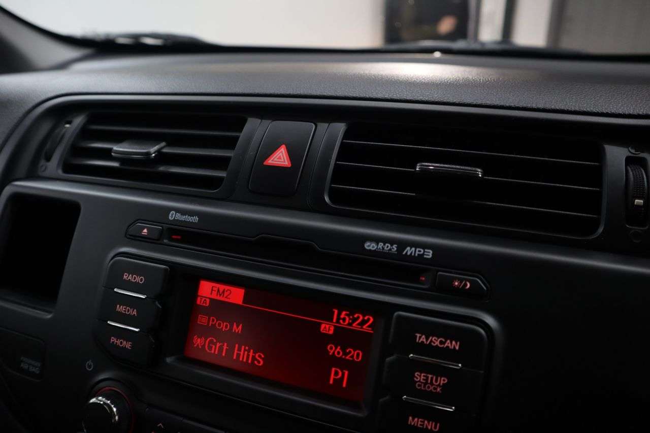 2014 KIA RIO 2014 KIA RIO