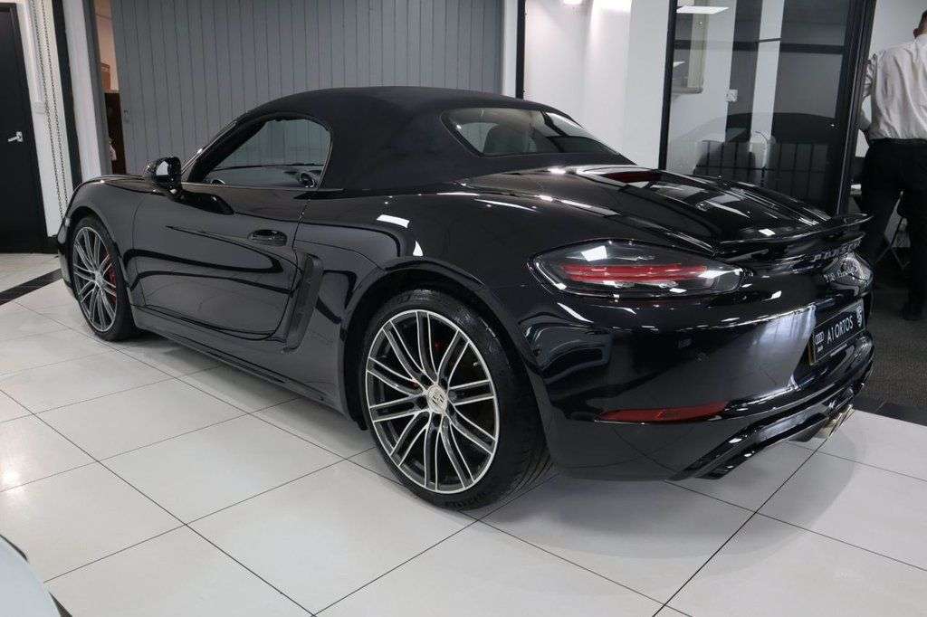 null PORSCHE 718 BOXSTER null PORSCHE 718 BOXSTER