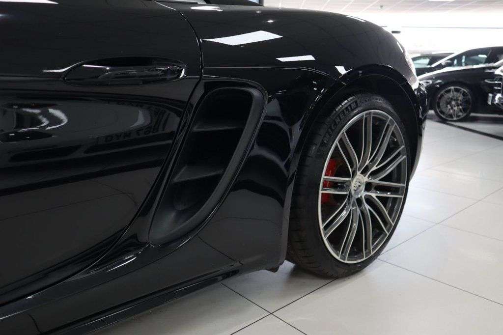 null PORSCHE 718 BOXSTER null PORSCHE 718 BOXSTER