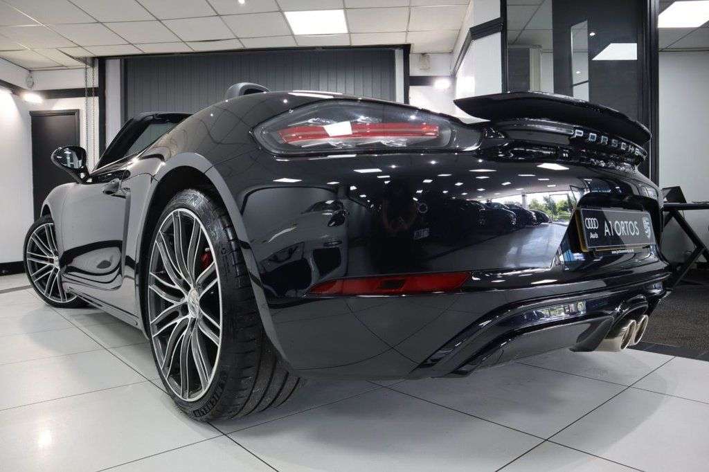 null PORSCHE 718 BOXSTER null PORSCHE 718 BOXSTER