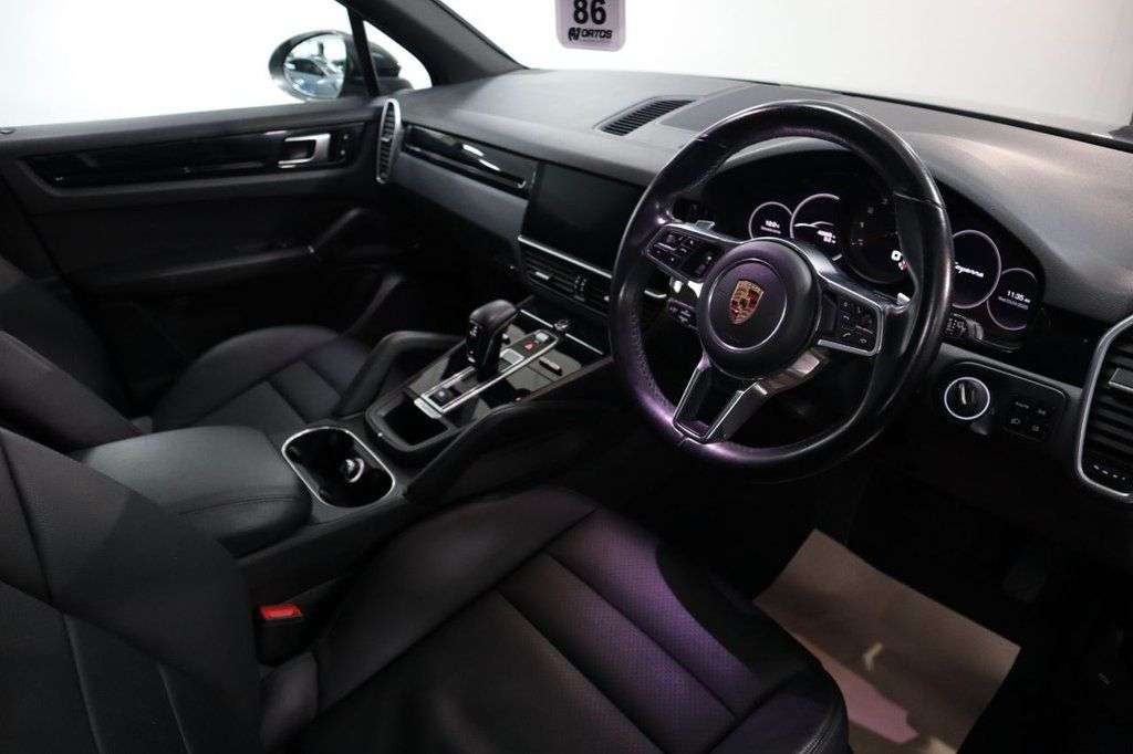 null PORSCHE CAYENNE null PORSCHE CAYENNE
