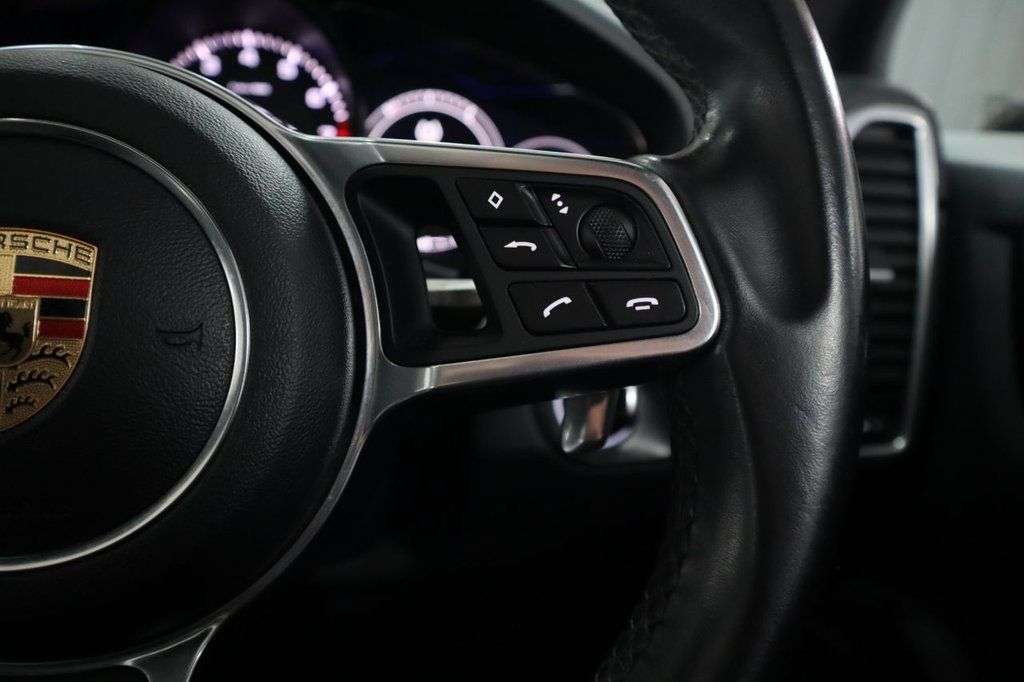 null PORSCHE CAYENNE null PORSCHE CAYENNE