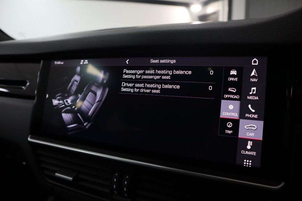 null PORSCHE CAYENNE null PORSCHE CAYENNE