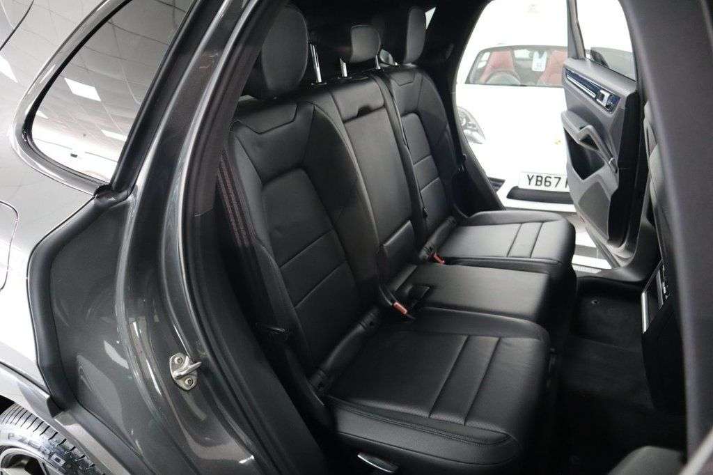 null PORSCHE CAYENNE null PORSCHE CAYENNE