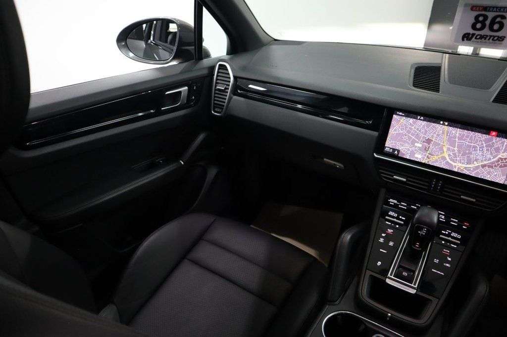 null PORSCHE CAYENNE null PORSCHE CAYENNE