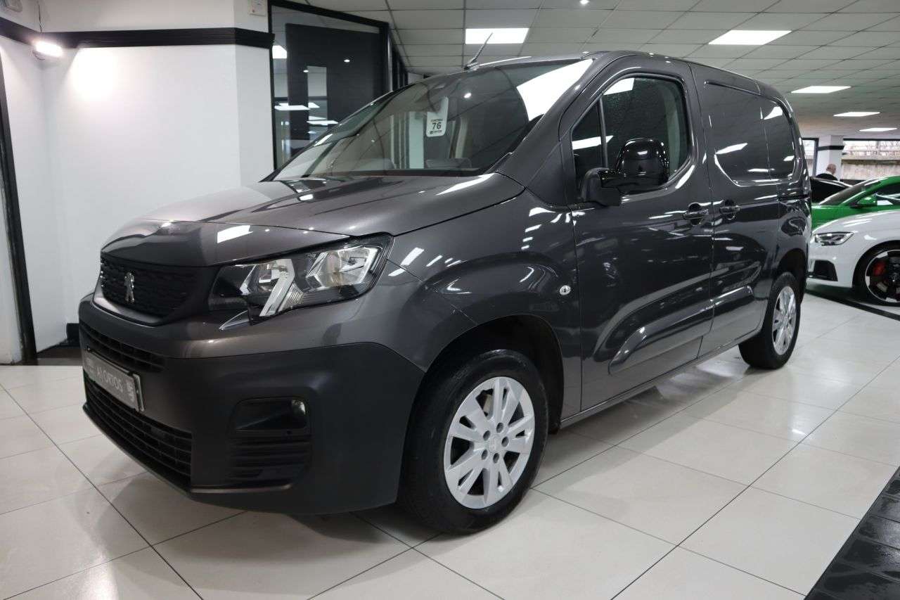A 2021 PEUGEOT PARTNER 1.5 BlueHDi 1000 Asphalt Standard Panel Van 5dr Diesel Manual SWB Euro 6 (1 A 2021 PEUGEOT PARTNER 1.5 BlueHDi 1000 Asphalt Standard Panel Van 5dr Diesel Manual SWB Euro 6 (1