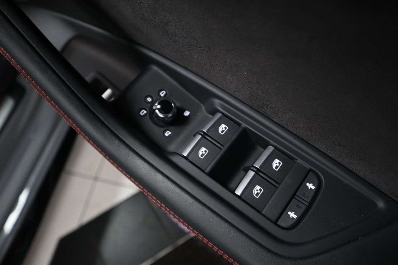 2018 AUDI RS4 AVANT 2018 AUDI RS4 AVANT