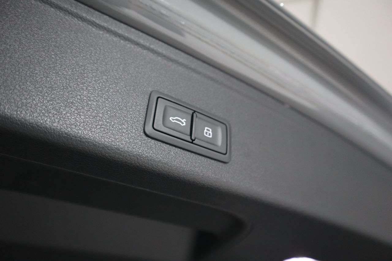 2018 AUDI RS4 AVANT 2018 AUDI RS4 AVANT